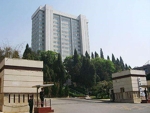 1、云南省人民政府办公园区监控报警系统升级改造项目500px.jpg